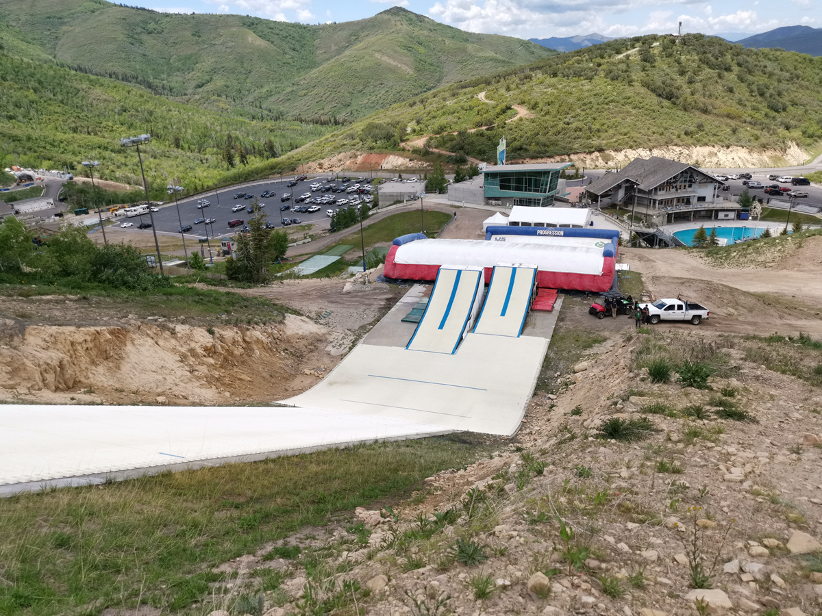 Parkcity Big Air, Salt Lake City, U.S.jfdryski mushroom dry ski mat-artificial snow-dry slope-Enoki mushroom dry ski-dry ski bigair